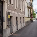 Loni\'S Place Apartments