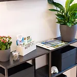 Loni\'S Place Apartments